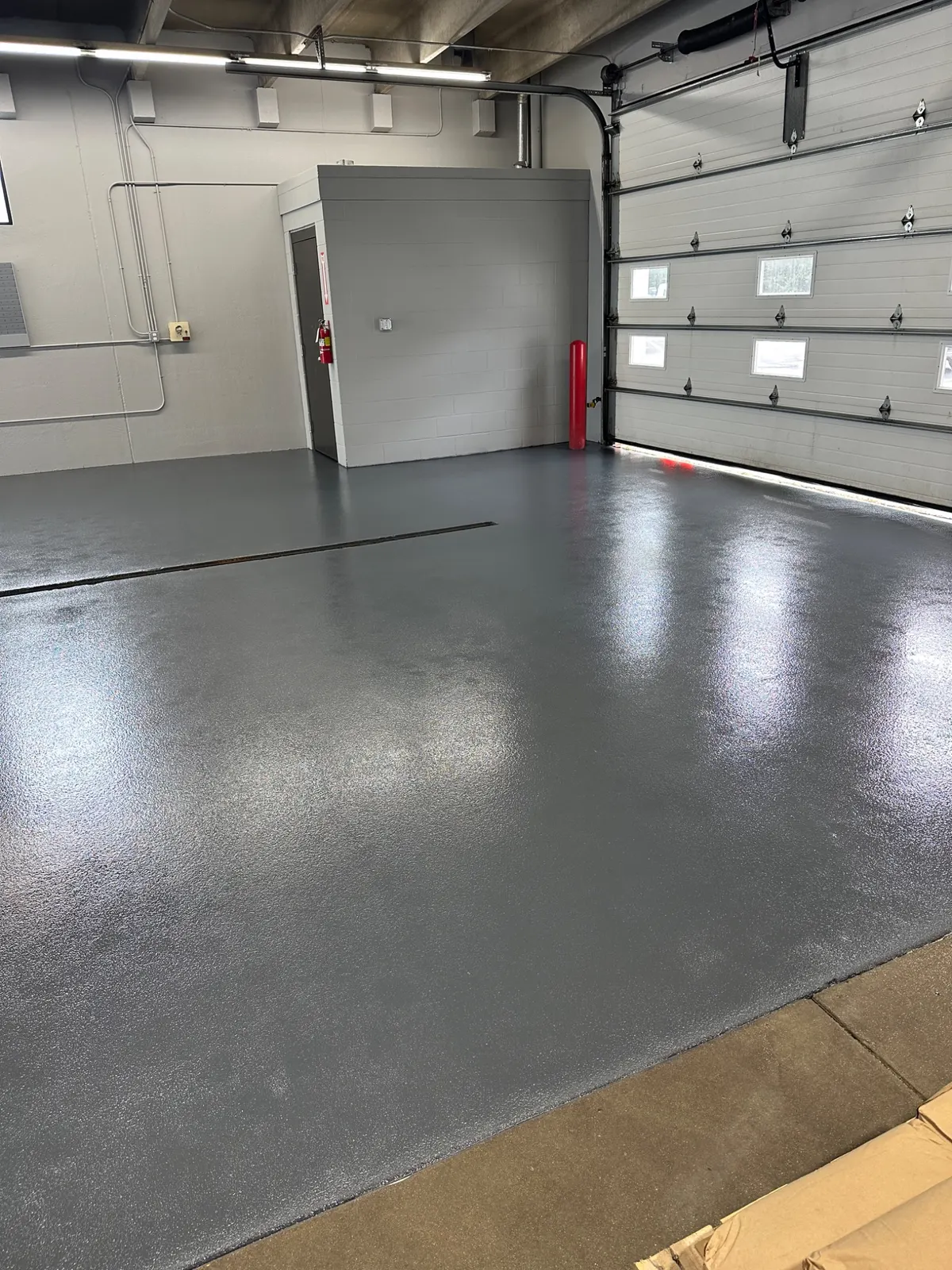 Finished gray commercial resinous flooring system